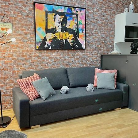 Premium Apartment With Terrace, A/C, Free Wifi And Netflix Wenen Buitenkant foto