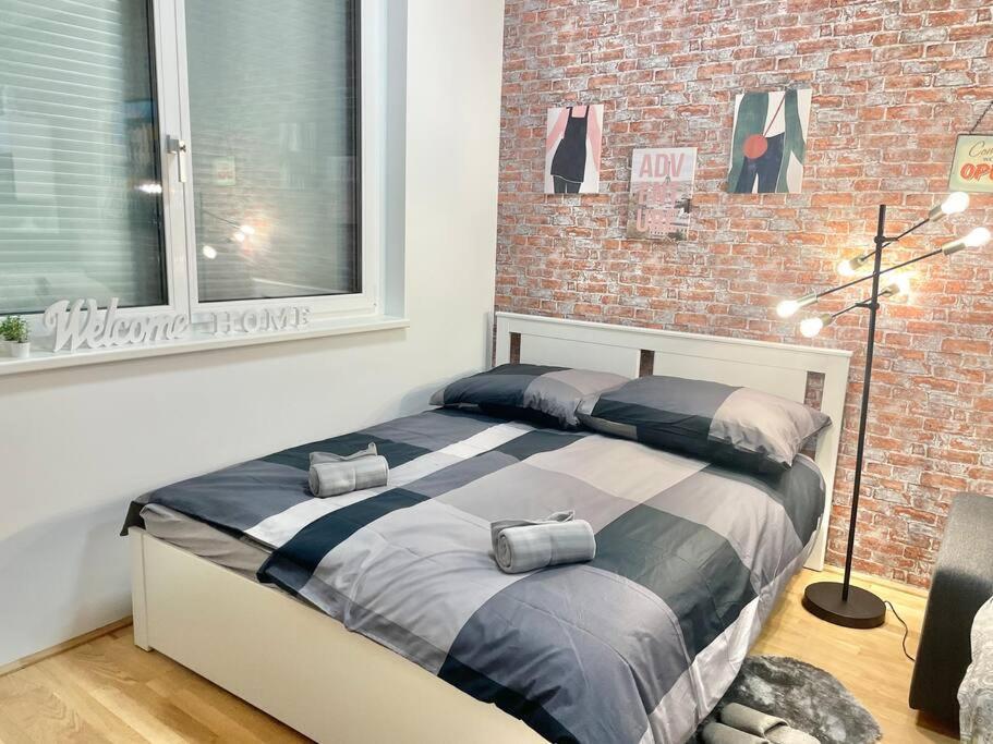 Premium Apartment With Terrace, A/C, Free Wifi And Netflix Wenen Buitenkant foto
