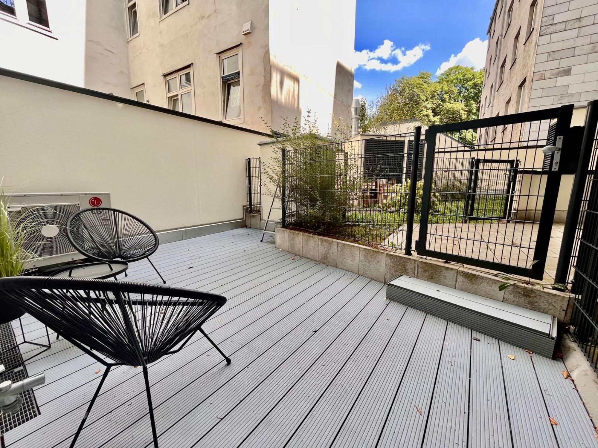 Premium Apartment With Terrace, A/C, Free Wifi And Netflix Wenen Buitenkant foto